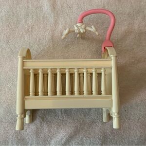 Vtg 1993 Fisher-Price Loving Family Crib Baby Bed White Pink Bow With Mobile